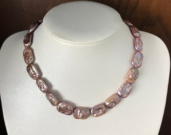 Collier de perles d'eau douce, collier de perles de 12-13 mm, collier de perles, collier de perles plates, perle de couleur violette