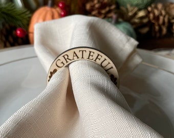 Round Wooden Thanksgiving Napkin Rings/Custom Napkin Rings/Thanksgiving Table Decor/Thanksgiving Place Cards/Thankful, Grateful, Blessed