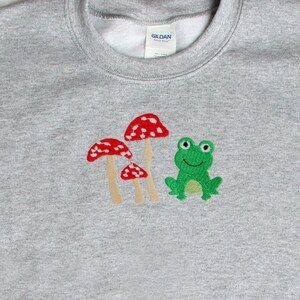 Frog Mushroom Embroidered Shirt, Cottagecore Shirt, Frog Sweatshirt, Vintage Look Shirt, Aesthetic Sweatshirt, Countrycore, Cute Frog