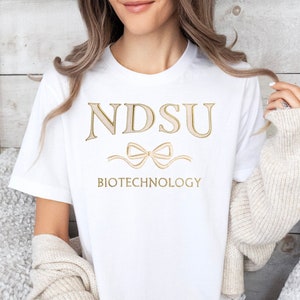 Custom College Bow Embroidered Tshirt, University Tee Shirt, Coquette College Shirt, Preppy, Coquette College, College Graduation Gift