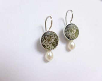 Pair of earrings silver, mother of pearl buttons, pearl drops