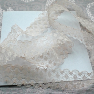 3 m French lace salmon lace trim lingerie lace vintage lace image 1