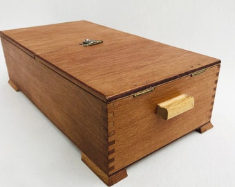 Cigar box Rössli NOVA 301 wooden box sewing box handicraft utensils hinged lid button box