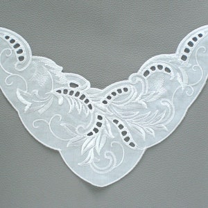 Lace insert off white Lace applique Insert lace Lace neckline