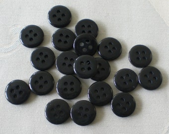 28 kleine Kunststoffknöpfe schwarze Knöpfe 11 mm Lochknöpfe