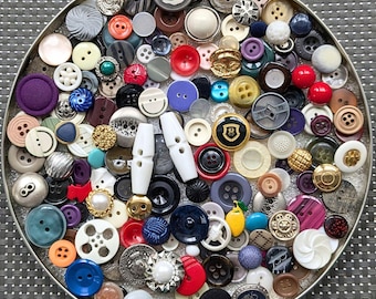 160 vintage buttons, button collection, colorful buttons for crafting, plastic buttons, metal buttons