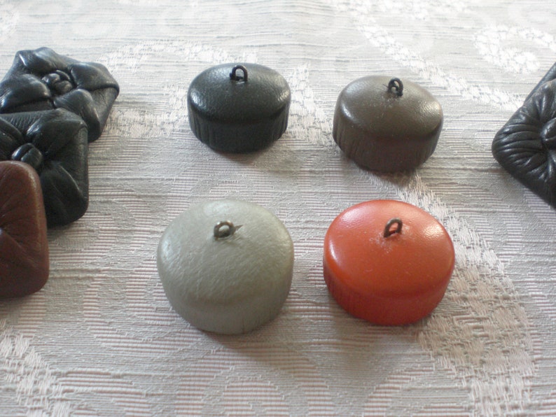 Exclusive leather buttons 50s jewelry buttons leather vintage buttons image 5