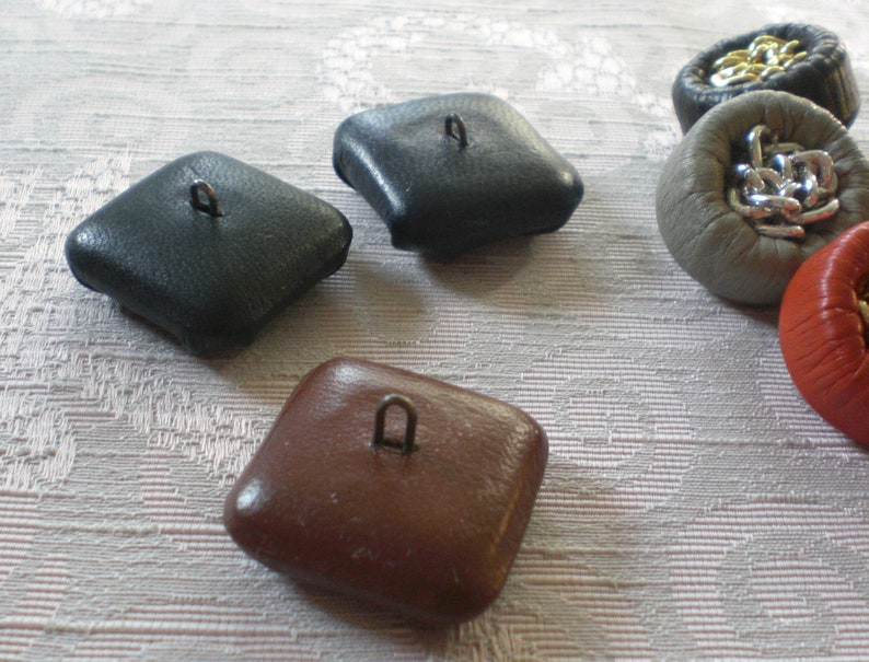 Exclusive leather buttons 50s jewelry buttons leather vintage buttons image 8