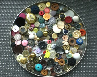 140 vintage buttons button collection button collection colorful buttons plastic buttons metal buttons glass buttons