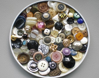 100 Vintageknöpfe Knopfsammlung Kunststoffknöpfe Metallknöpfe Knopfmischung Knöpfe zum Basteln
