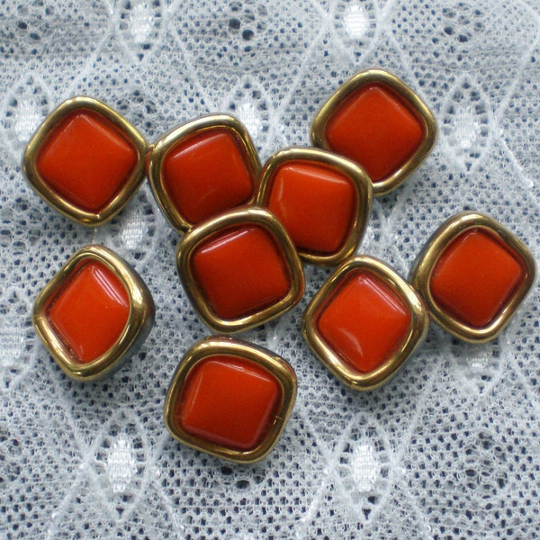 9 zweifarbige Glasknöpfe quadratische Knöpfe rot gold Vintageknöpfe Ösenknöpfe