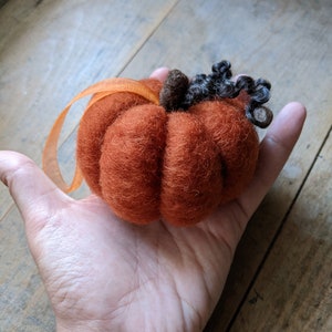 Needle felted pumpkin bauble