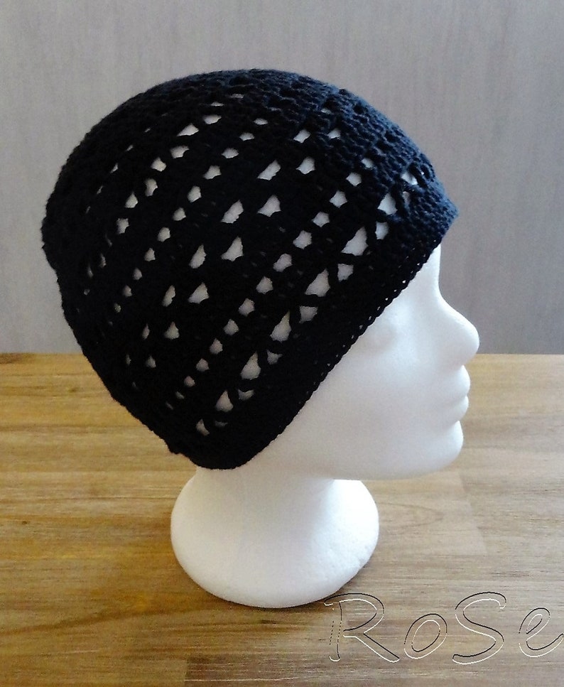 airy crocheted hat with a great pattern, beanie image 1