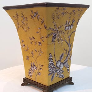 Lovely Chinese bronze and porcelain vase by Wong Lee
