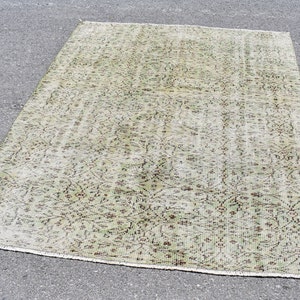 Turkish rug, Vintage rug, Handmade rug, Area rug, Bohemian rug, Boho decor, Floral rug, Home decor, Oushak rug, 5.3 x 6.5 Ft RS6495