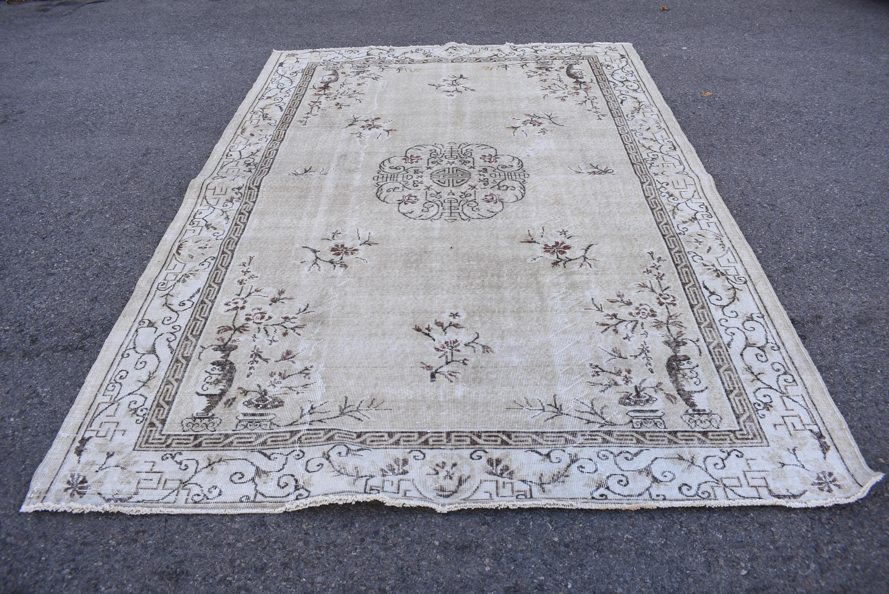 Turkish rug, Vintage rug, Handmade rug, Area rug, Bohemian rug, Boho decor rug, Oversize rug, Home decor, Carpet, 7 x 10.3 Ft RS9049