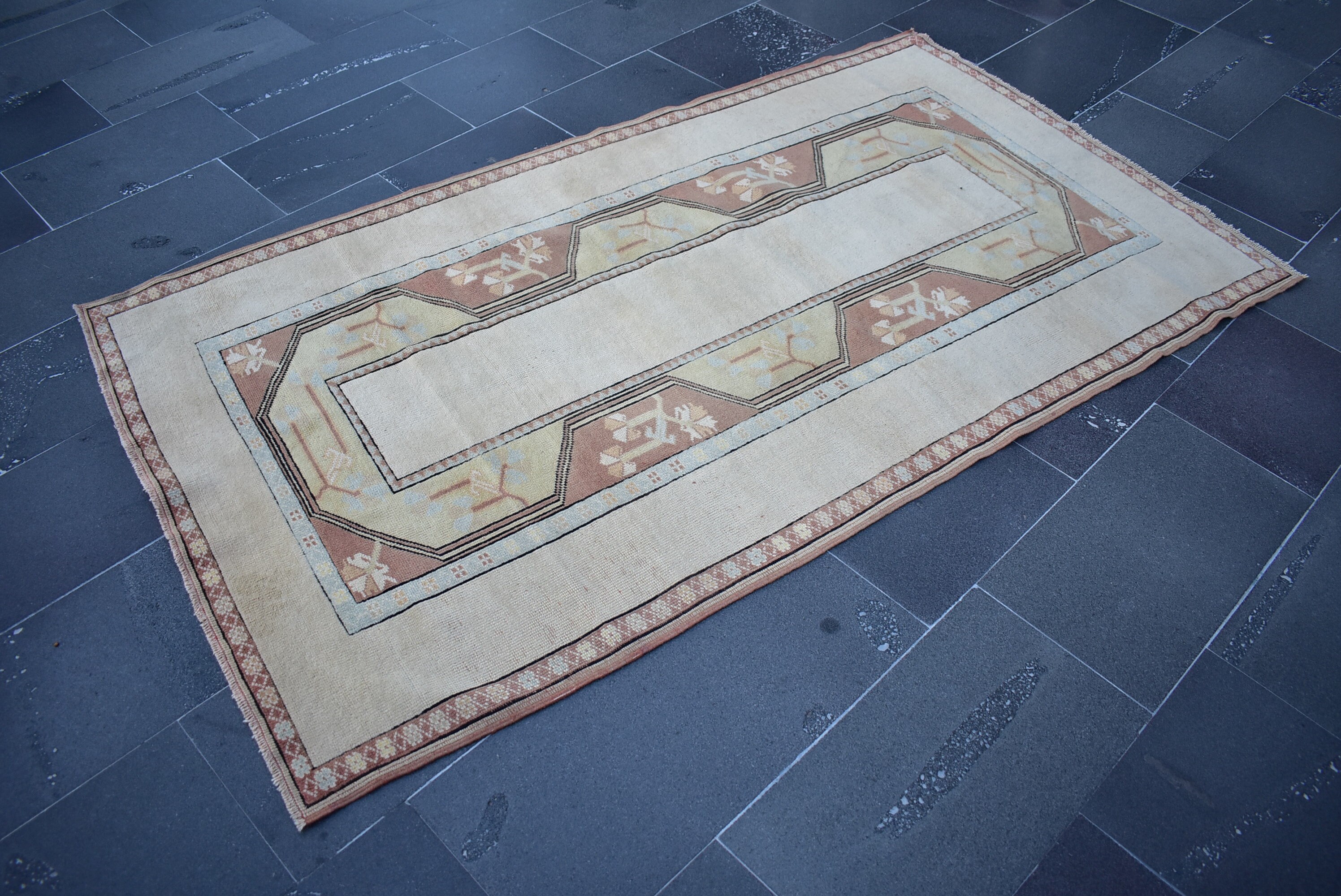 Natural wool rug, Area rug, Turkish rug, Vintage rug, Handmade rug, Oushak rug, Tribal rug, Livingroom rug, Rug, 3.9 x 6.9 Ft RSL2237