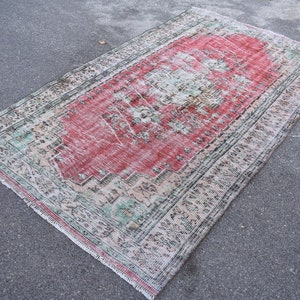 Area rug, Turkish rug, Vintage handmade rug, Bohemian rug, Boho home decor, Oriental rug, Oushak rug, Old Rug, Used rug 4.7 x 8.3 Ft RS4857