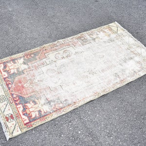 Turkish rug, Vintage rug, Oushak rug, Bohemian area rug, Rustic decor 2.4 x 5.1 ft Anatolian rug, Decorative wool rug, Oriental rug RS8850
