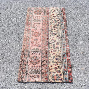 Turkish rug, Vintage rug, Handmade rug, Small rug, Bedroom rug, Boho decor, Rustic decor, Bohemian rug, Oriental rug, 1.6 x 3.3 Ft  RS8154