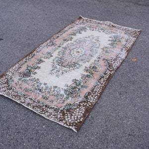 Turkish rug, Vintage rug, Handmade rug, Area rug, Bedroom rug, Boho decor, Rustic decor, Bohemian rug, Oriental rug, 3.9 x 7.1 Ft  RS9024