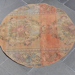 Colorful circle rug, Turkish rug, Vintage rug, Small rug, Bohemian rug, Doormat, Home decor, Bathmat rug, Entryway rug 2.7 x 2.7 ft RS5344