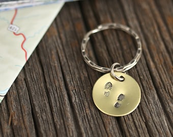 Escursionismo, portachiavi, regalo di escursionismo, scarponi da trekking, montagna portachiavi, escursionista regalo, portachiavi di avventura, regalo per viaggiatore, strada viaggio portachiavi, escursione