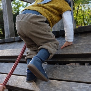 Pump pants corduroy with patches, mud green image 3