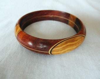 Bangles, bracelet