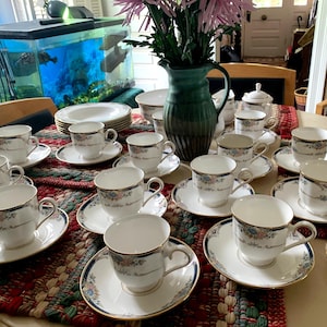 Lenox DEBUT COLLECTION ABIGAIL A-1 Fine Bone China Set Selected Pieces