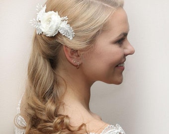 Ivory bridal hair piece, bridal hair flower, bridal hair accessories, wedding fascinator, bridal hair clip, bridal headpiece, silk flower