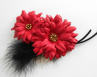 Broche fleur en cuir rouge, Accessoires en cuir rouge, Cadeau pour elle, Cadeau pour femme, Fleur en cuir naturel, Broche en cuir véritable.