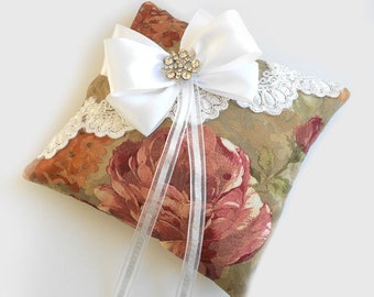 Coussin pour alliances floral rustique avec dentelle et strass, coussin porteur d'alliances