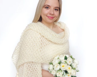 Chunky Knitted Bridal Shawl, Dark Ivory Knit Wedding Wrap for Bridesmaids