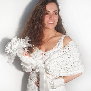 White Wedding Wrap, Bridal Shawl, Bridal Cover Up, Wedding Bolero, White Shrug, Crochet Shawl, White Capelet, Bridal Cape, Bridesmaid Shawl