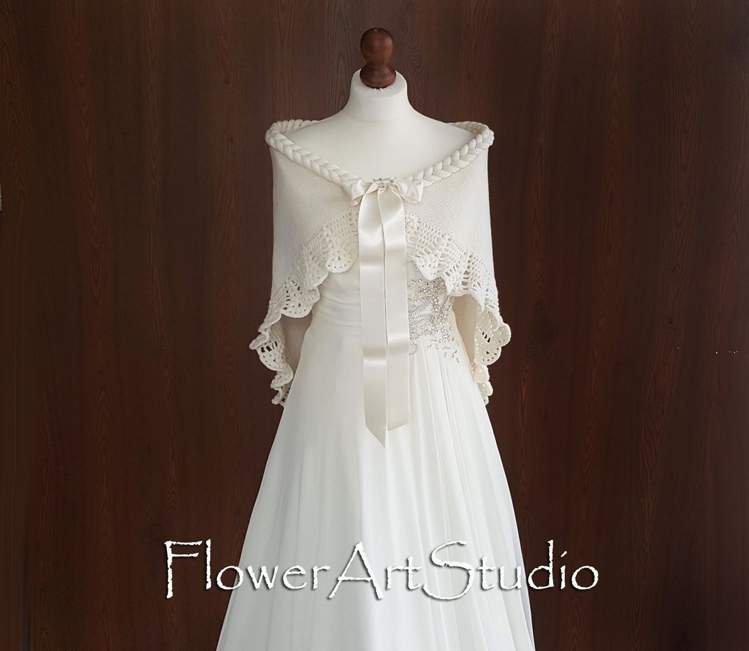 Ivory or White Bridal Shawl Wedding Crochet Wrap Bridal Cover Up Shoulder Scarf Wedding Bolero Crochet Capelet Bridal Cape Bridesmaid Shawl