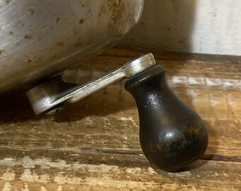 Speedo Juicer Dazey Churn Mfg Co. W/ Wood Handle Vintage Kitchen