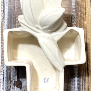 Vintage 1941 Nelson McCoy Pottery Cross Planting Dish