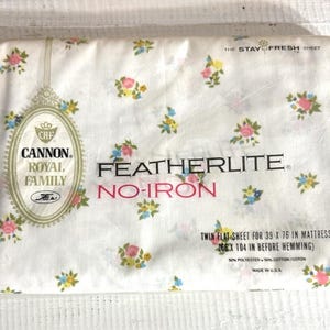 Vintage NOS Cannon Royal Family Featherlite Twin Flat Sheet Town & Country