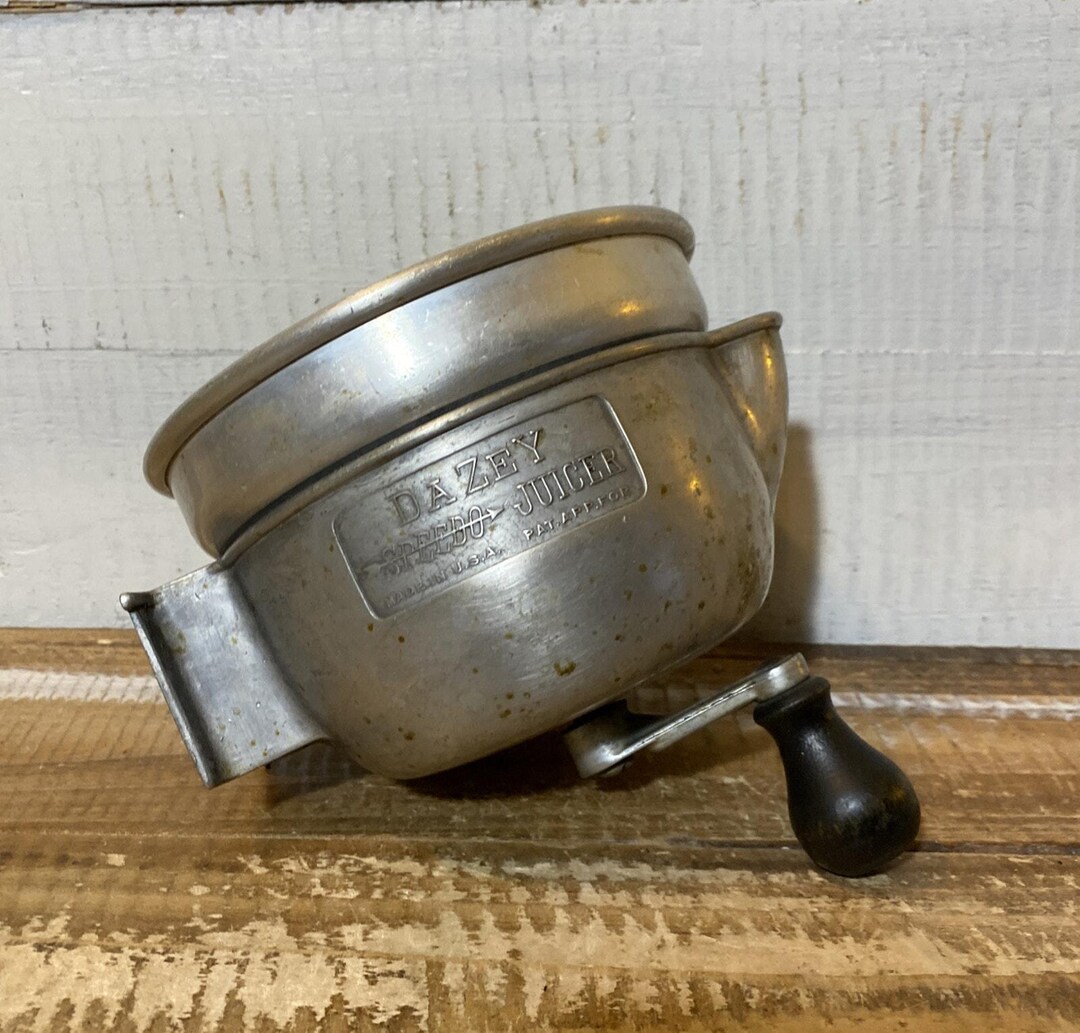 Speedo Kitchen Speedo Juicer Dazey Churn Mfg Co. W/ Wood Handle Vintage Kitchen - Etsy