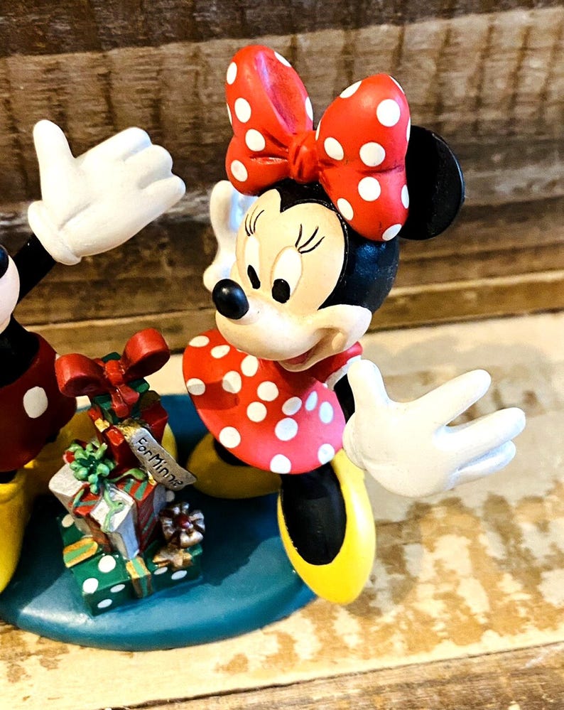 Danbury Mint Disney Perpetual Calendar December Mickey Minnie Mouse Figurine image 2