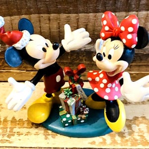 Danbury Mint Disney Perpetual Calendar December Mickey Minnie Mouse Figurine image 7