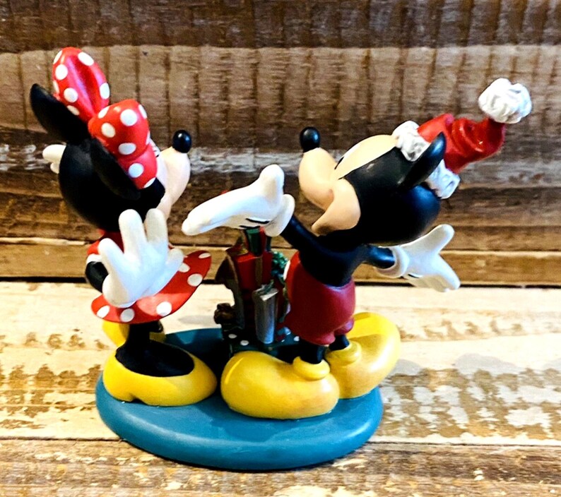 Danbury Mint Disney Perpetual Calendar December Mickey Minnie Mouse Figurine image 5