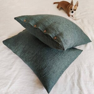 Green melange linen pillowcase with coconut buttons - Envelope closure pillowcase - Natural - Organic - Softened linen - Pillow case