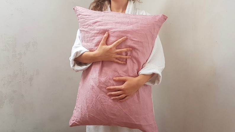 Funda de almohada de lino rosa empolvado - Funda de almohada con cierre de sobre - Natural - Orgánica - Lino suavizado - Varios tamaños - Rosa empolvado imagen 1