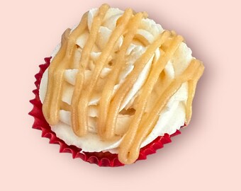 Cupcake au caramel salé fait main, anniversaire, cadeau, gâterie, fête des pères, soirée cinéma, rendez-vous amoureux