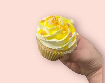 Handgemachte Lemon Drizzle Cupcakes, Happy Birthday, Babyparty, Verlobung, Geschenk, Leckerei, Taufe, Hochzeit, Unikat