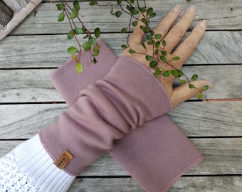 Cuddly soft CUFFS made of alpine fleece dark old pink without thumb hole