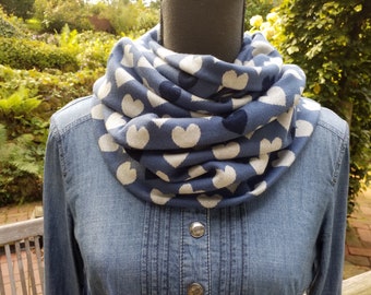 Soft LOOP made of jacquardweat jeans blue with hearts in blue and white