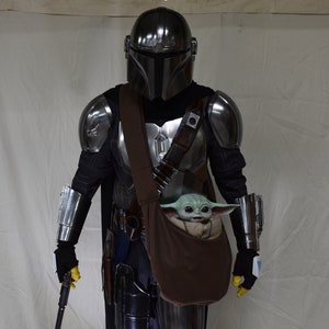 Le sac Grogu à bandoulière d'inspiration mandalorienne - sac de transport cosplay pour enfant